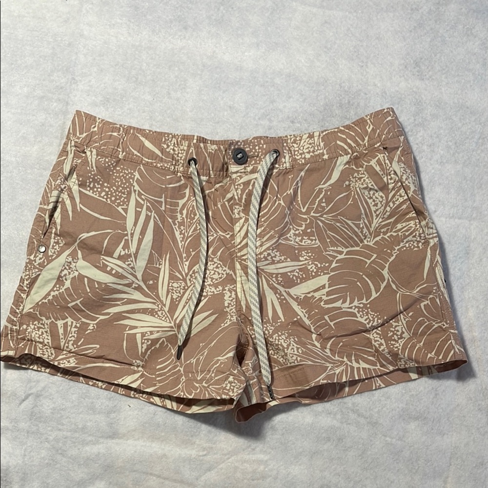Vuori L Pale Pink Cream Shorts Ripstop Casual Large Elastic Drawstring Waist